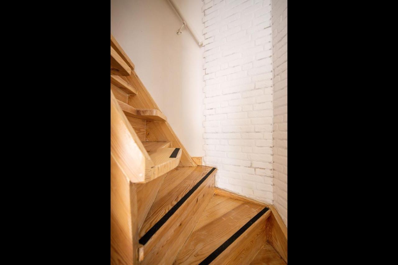 Lapa 3Bdr Duplex W/ Balcony By Lovelystay Lisbon Bagian luar foto