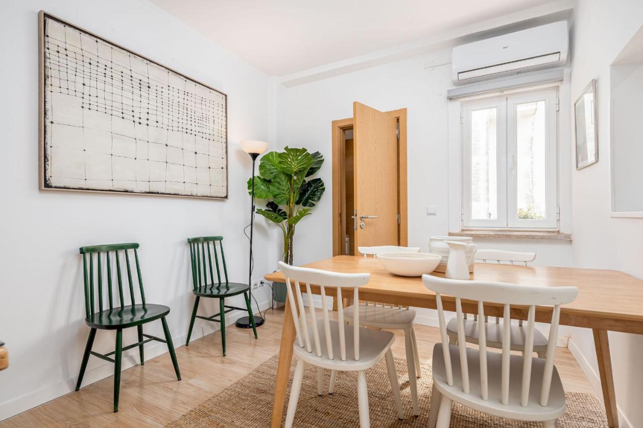 Lapa 3Bdr Duplex W/ Balcony By Lovelystay Lisbon Bagian luar foto